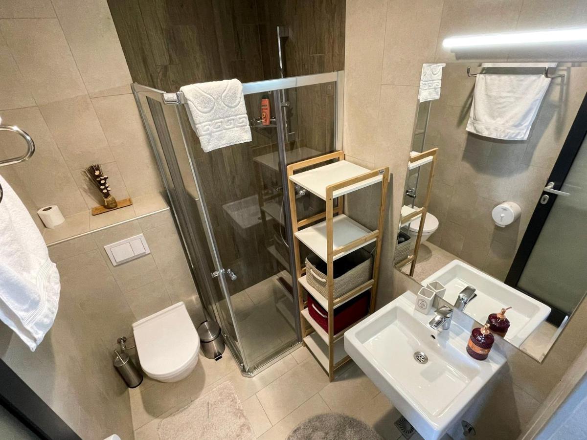 Abi Green Hotel Prevalle Призрен Экстерьер фото