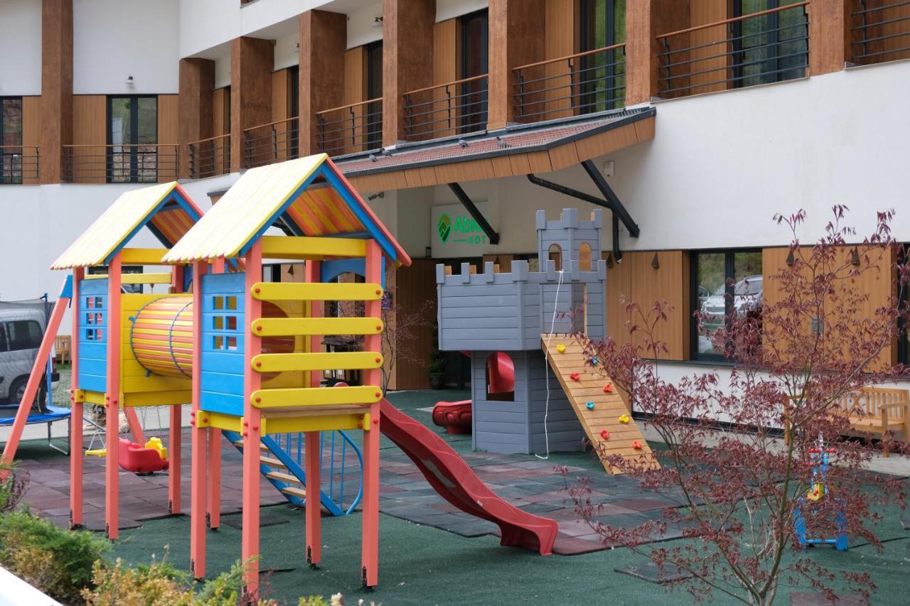 Abi Green Hotel Prevalle Призрен Экстерьер фото