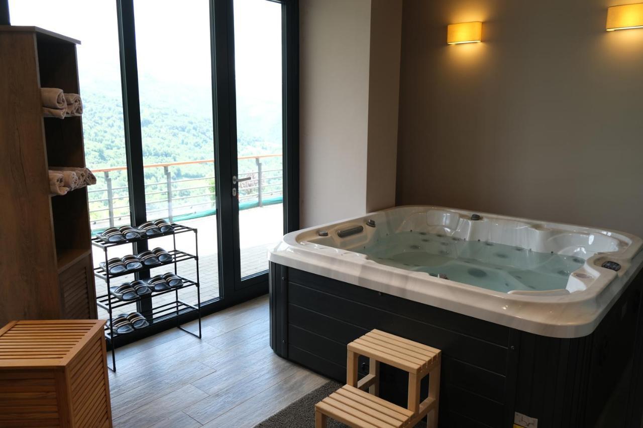 Abi Green Hotel Prevalle Призрен Экстерьер фото